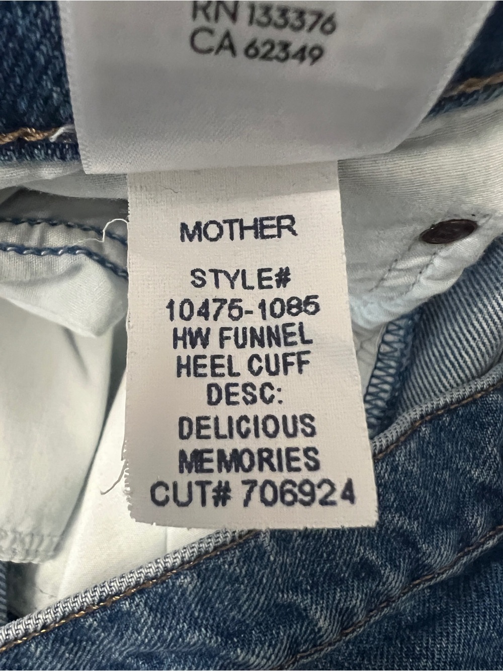 Mother Snacks! Funnel Heel Cuff Jeans Delicious Memories Blue Size 28 Wide Leg - Picture 11 of 15